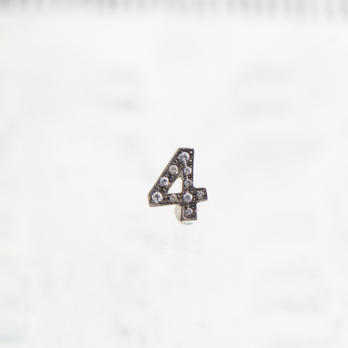 だいじな数字 ダイヤモンドのシルバーシングルピアス 4の画像