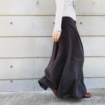 新作 ブラウニッシュグレー マキシスカート好きが作った歩く度揺れる。フレア ロングスカート 麻 ウエストゴム 冬の画像