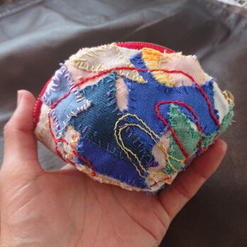 しじみかアサリか、 潮干狩りの貝のポーチ。　 パッチワーク刺し子 刺繍 リネン no.55の画像