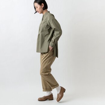 クラシックフロントプルオーバーシャツ　カーキ　HANDROOM WOMEN'S