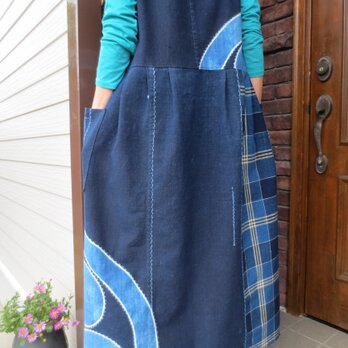 古布リメイク　紋と格子の2wayジャンバースカート　藍染　刺し子　襤褸　一点物　着物リメイク　ハンドメイドの画像