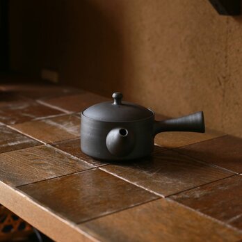 煎茶が美味しく飲める平型急須・愛知県常滑産・澤田朋大さん作・急須・平（大）・250ccの画像