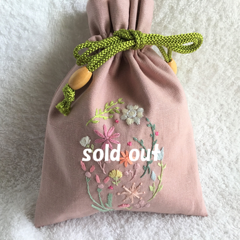 花刺繍の巾着・サーモンピンクの画像