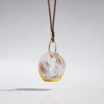 【再販】花びらパール・シルクネックレス　-Pearl Rose Petal-　70cm長さ調節可　【数量限定】