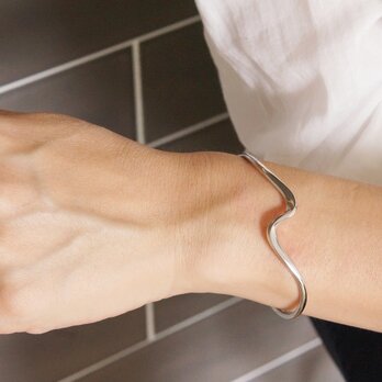 【Sterling silver 925】Curvy Open Bangleの画像