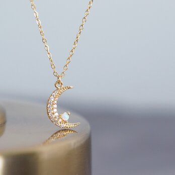 【14KGF】CZ Pave Crescent Moon Opal Necklaceの画像