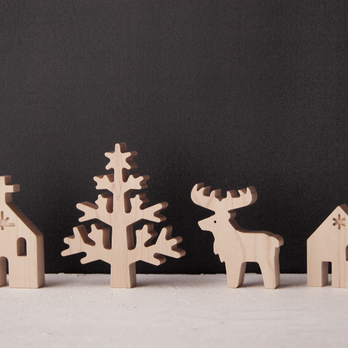 雪の降る村（北欧インテリア木置物ウォールシェルフ新居引越し新築祝い家新生活リラックス癒し）の画像
