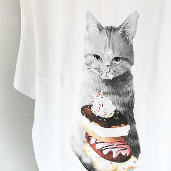 ◎カラー＋白黒◎ 茶トラ猫さんのビッグシルエットTシャツの画像