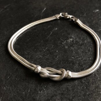 Reef knot braceletの画像