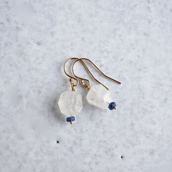 Moonstone earrings [OP809]の画像