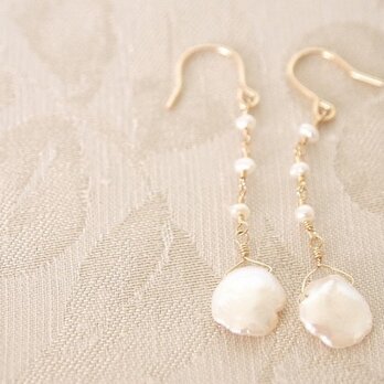 14KGF Petal Pearl Earringsの画像