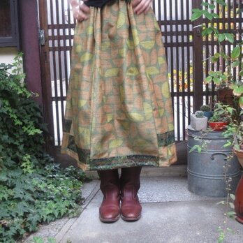 着物リメイク☆ふんわり暖かいきれいな織り模様紬で80cm丈の画像