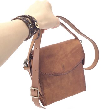Koori bag T イタリアンレザー　ヴィヴィド　ライトブラウンの画像