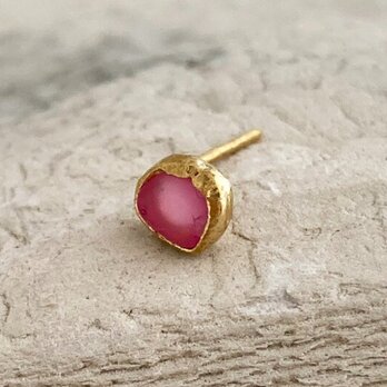 K24 Pure Gold+Raw Pink Spinel◆純金 ピンクスピネル原石スタッドピアス(片耳分）の画像