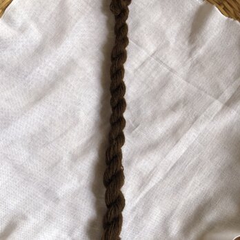 手紡ぎ糸 ロムニー羊 苺茎染め・銅媒染 Dの画像