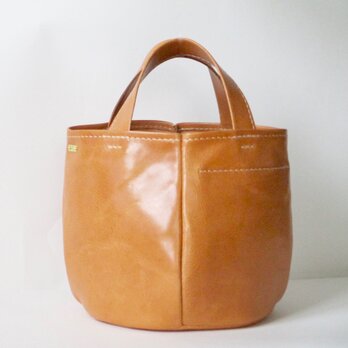 ❣️お買い得❣️イタリア革のカゴ型バッグ（サビア、生成り〜キャメル）の画像