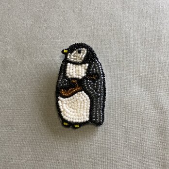 ギターを持ったペンギンの画像