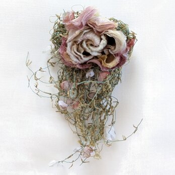 布花コサージュ 薔薇と小花 / 161883692の画像