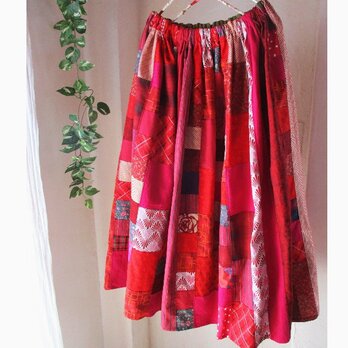 絵画なパッチワーク dark red ふんわりギャザースカート ロングマキシ丈 ウエストゴムの画像
