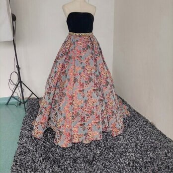 素敵なカラードレス ベアトップ 高級ベロア 枝花刺繍 編み上げ イブニングドレス 取り外し可能 大きなリボンの画像