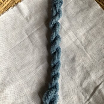 手紡ぎ糸 藍染ロムニー羊Cの画像