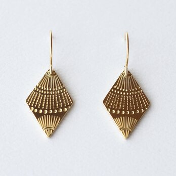 模様を打った 真鍮ピアス／medallion pattern hook earrings diamondの画像