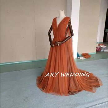 豪華！カラードレス 前撮り テラコッタ色 Vネックドレス ソフトチュール 憧れのドレスの画像