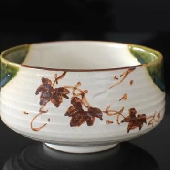 加藤五陶兵衛造　織部茶碗　の画像