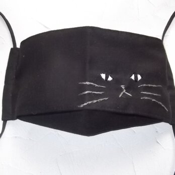 クールな黒猫の舟型マスクの画像