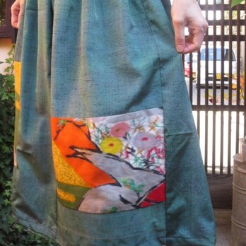 玉虫紬でリメイクスカート☆銘仙パッチのポイント♪77cm丈の画像