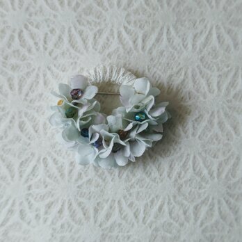 petal broochの画像