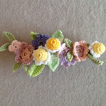 レース編み*お花のバレッタの画像