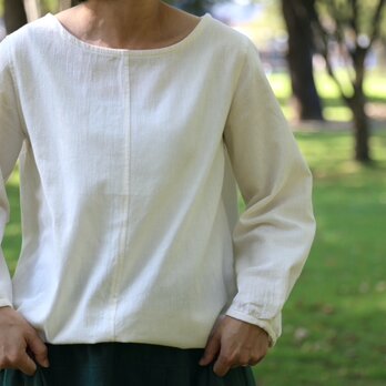 さらさら、とろん。楊柳ブラウス（備後節織 きなり）