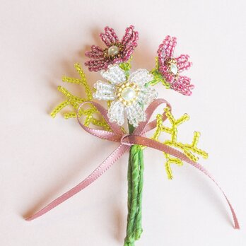 コスモスの花束コサージュの画像