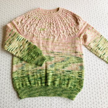 丸ヨーク残り桜セーター　手編みの画像