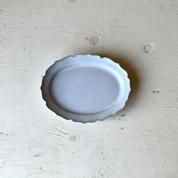 灰白釉　花紋楕円皿の画像