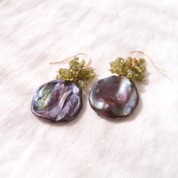 【K14gf】BIG Petal Pearl Earrings／Vesuvianite (green)の画像