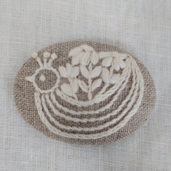 ことりの花籠の刺繍ブローチ・kotoriの画像