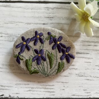 刺繡ブローチ　すみれ　リネンの画像