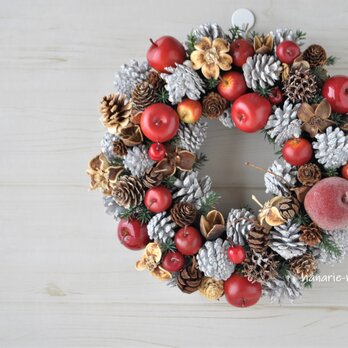 再販いたします　リース【10】赤い林檎と白い木の実 :クリスマス　ウィンター　りんごの画像