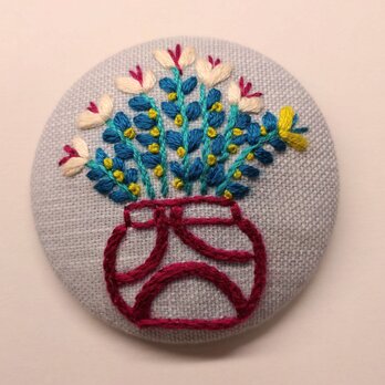 草花の刺繍ブローチ【botanical】の画像