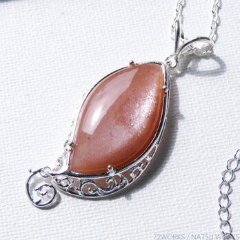 ピーチムーンストーン ネックレス ＊ Moonstone Necklaceの画像