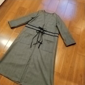 グレーチェックウールの羽織コートの画像