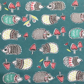 Sale*アメリカMonaluna プリント生地 Anya ハリネズミ ブルーカットクロス ◎動物 アニマルの画像