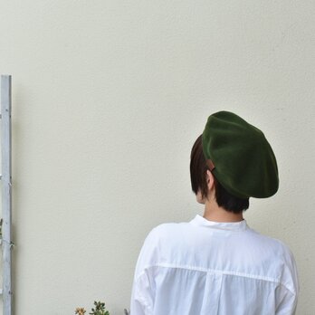 チェコ産 100%ウール ベレー帽　モスグリーンの画像