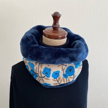花柄ゴブラン織りのネックウォーマー　青　ブルー　北欧調　レトロモダンの画像