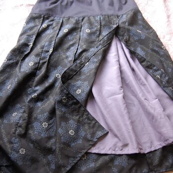 展示品　大島紬　華紋柄のボタン開きスカート　着物リメイクの画像