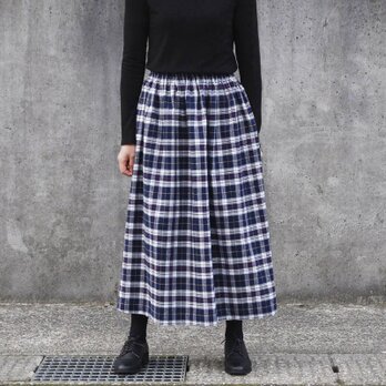 上品で大人な色合い タータンチェック ギャザースカート（ネイビー）紺 起毛の画像