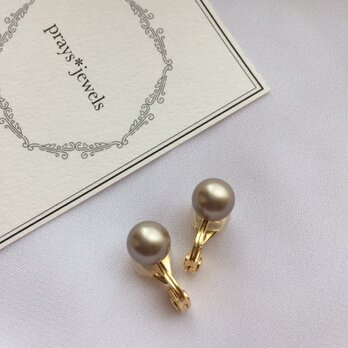 ソフトタッチ痛みなくしっかりとホールドのイヤリング！platinum color pearls earringsの画像