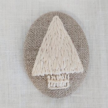 ホワイトツリーの刺繍ブローチ【hokuo】No.の画像